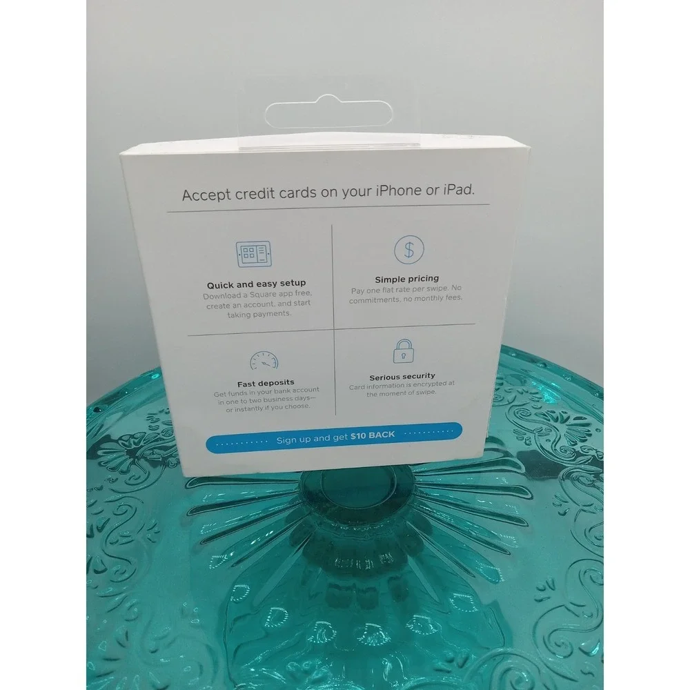 Square Reader Magstripe Lightning Connector iPhone Credit Card Swipe